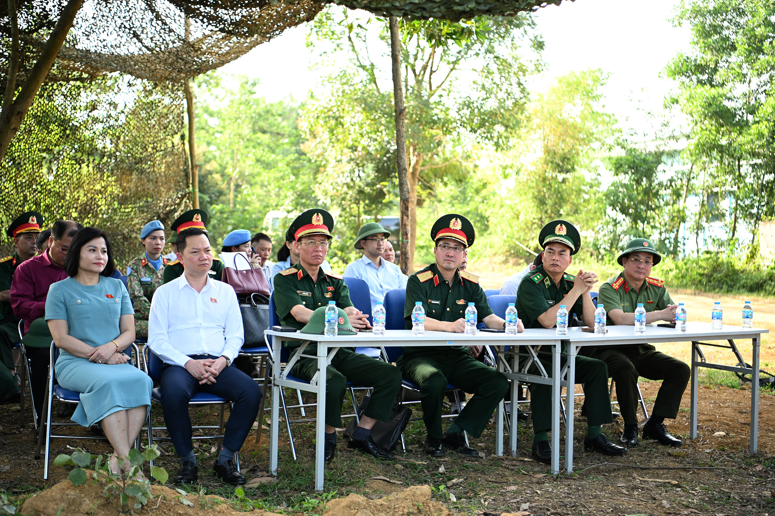 /UploadStore/admin/250416 Lam viec voi doan khao sat QH/12.jpg